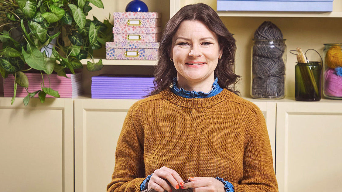 Mikä on villapaidan neulomisessa vaikeinta? Kysyimme Meiju Kalliolta, mitä neulekurssilla oikeasti opitaan