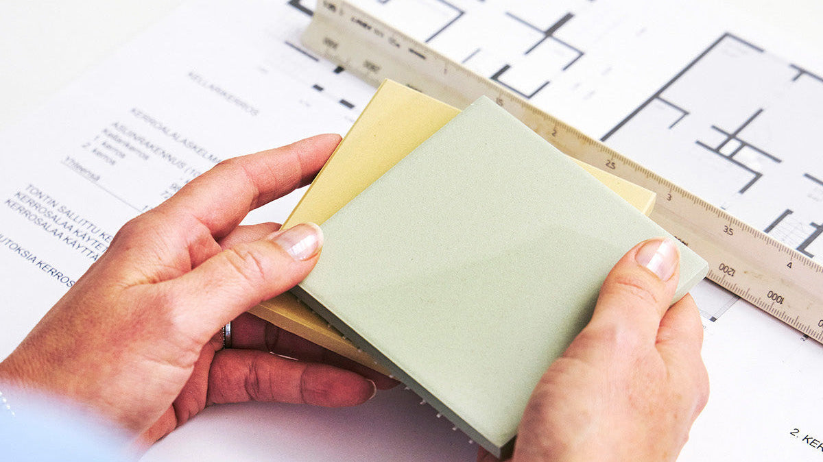 ”Kurssin avulla välttyy hätiköidyiltä päätöksiltä” – kysyimme Avotakan päätoimittajalta, mitä hän oppi sisustuskurssilla