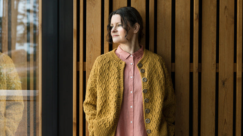 Haavoittuvuutta ja helpotusta – Meiju Kallio paljastaa, miltä uuden neulekirjan julkaiseminen tuntuu