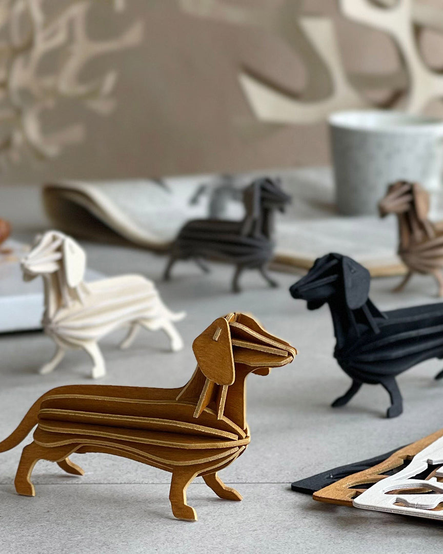 Lovi Dachshunds, wooden dachshund figures, five colors