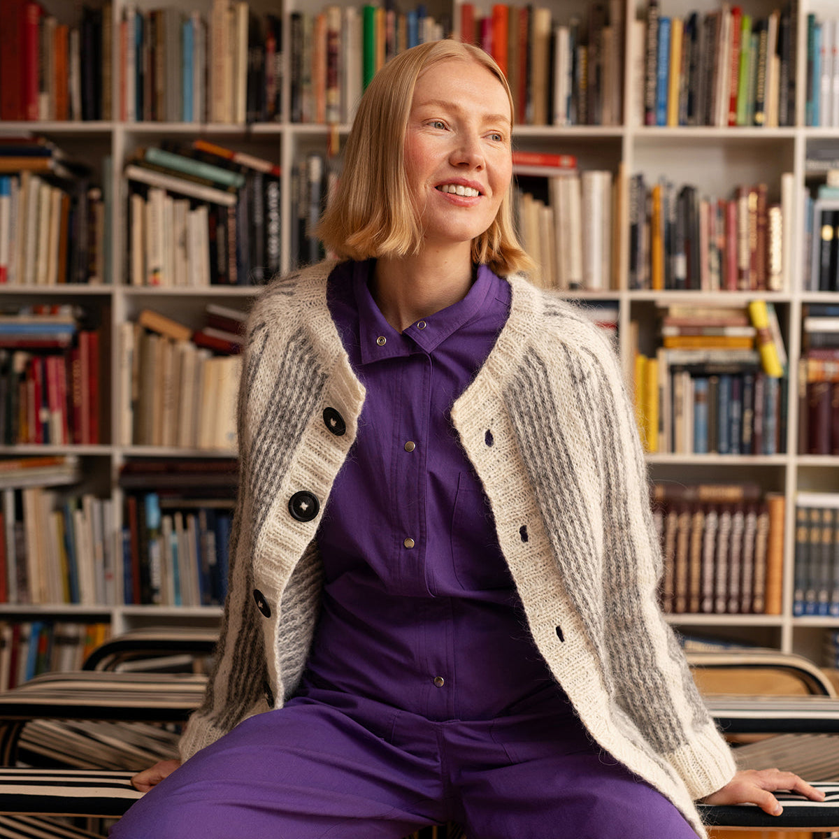 Puikot valmiiksi – neulekoneemme paljastaa seuraavan projektisi