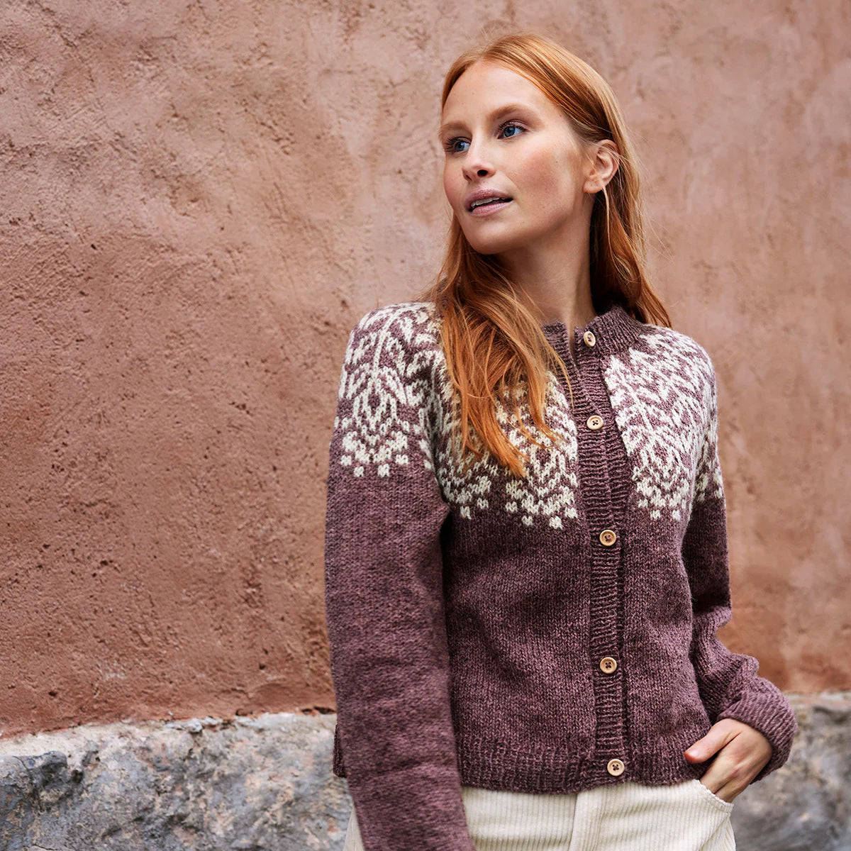 Pitsineuletta, raitaa ja norjalaishakasia – nappaa 5 tyylikkään villatakin ohjeet