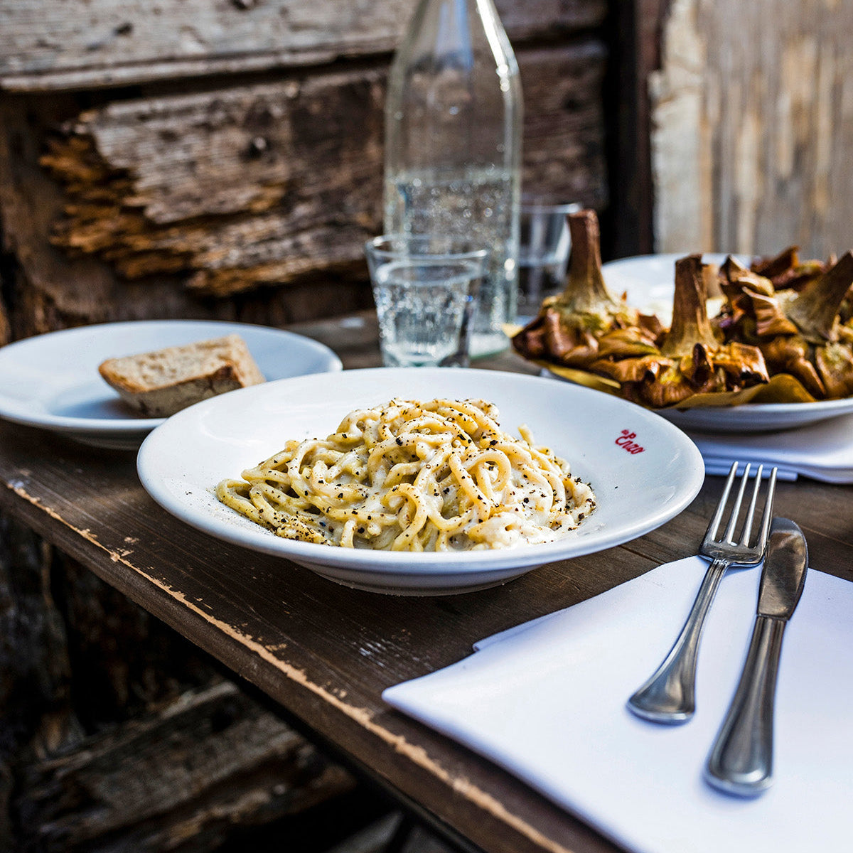 Minne seuraavaksi kannattaa suunnata? Nappaa parhaat matkavinkit Mondon erikoislehdistä