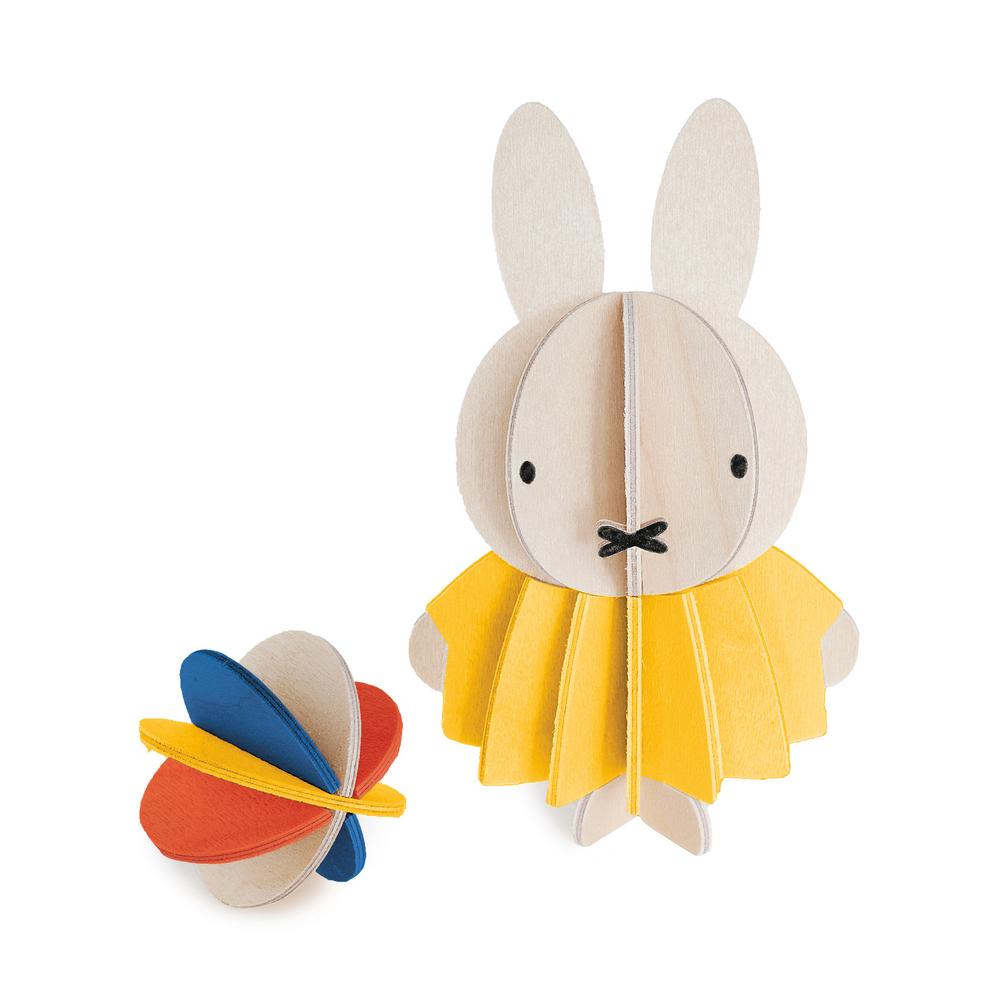 Miffy ja pallo, koottava puinen Lovi-hahmo, maalattu